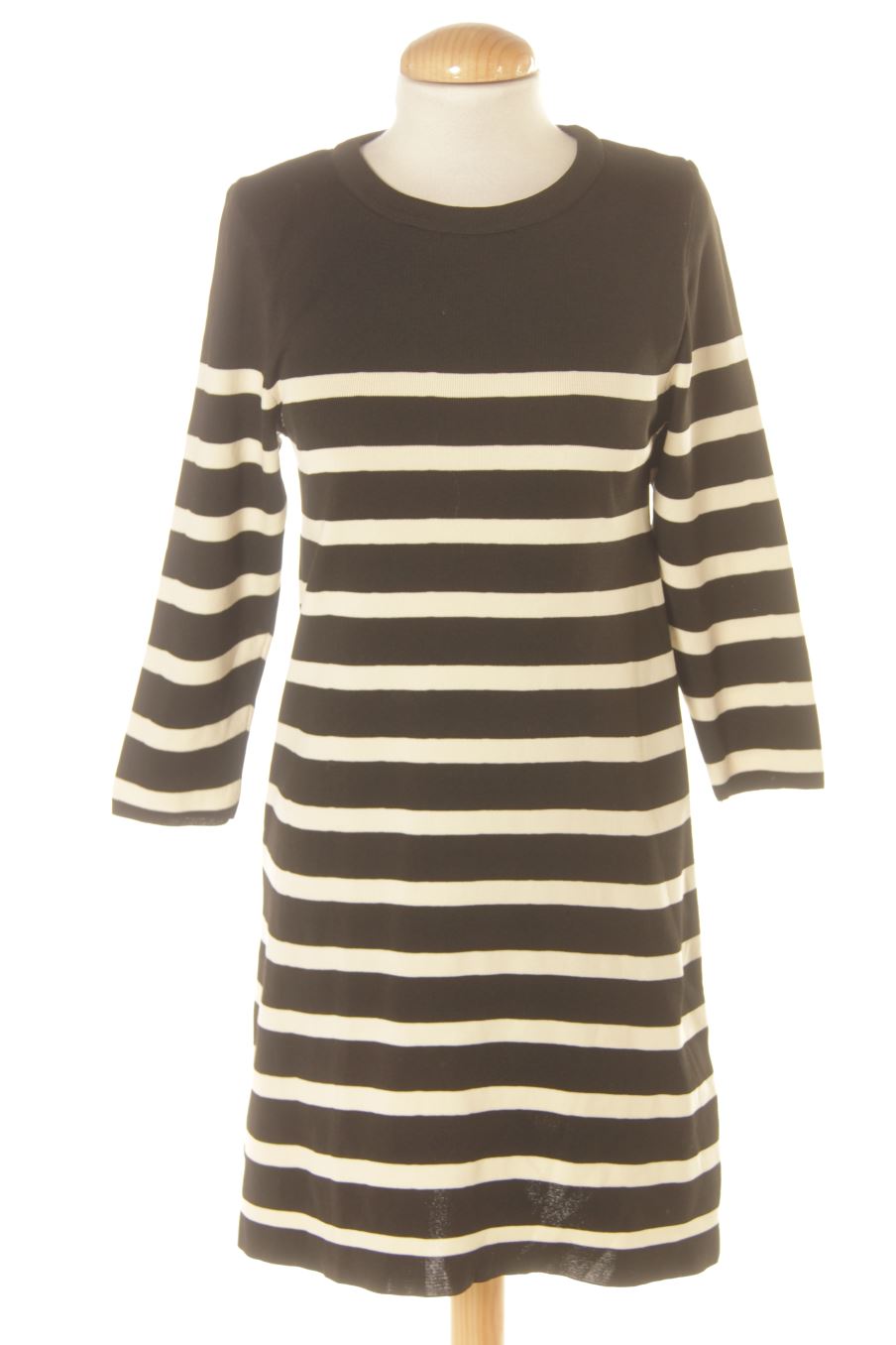 Robe casual Stradivarius de la taille M, de couleur rayures