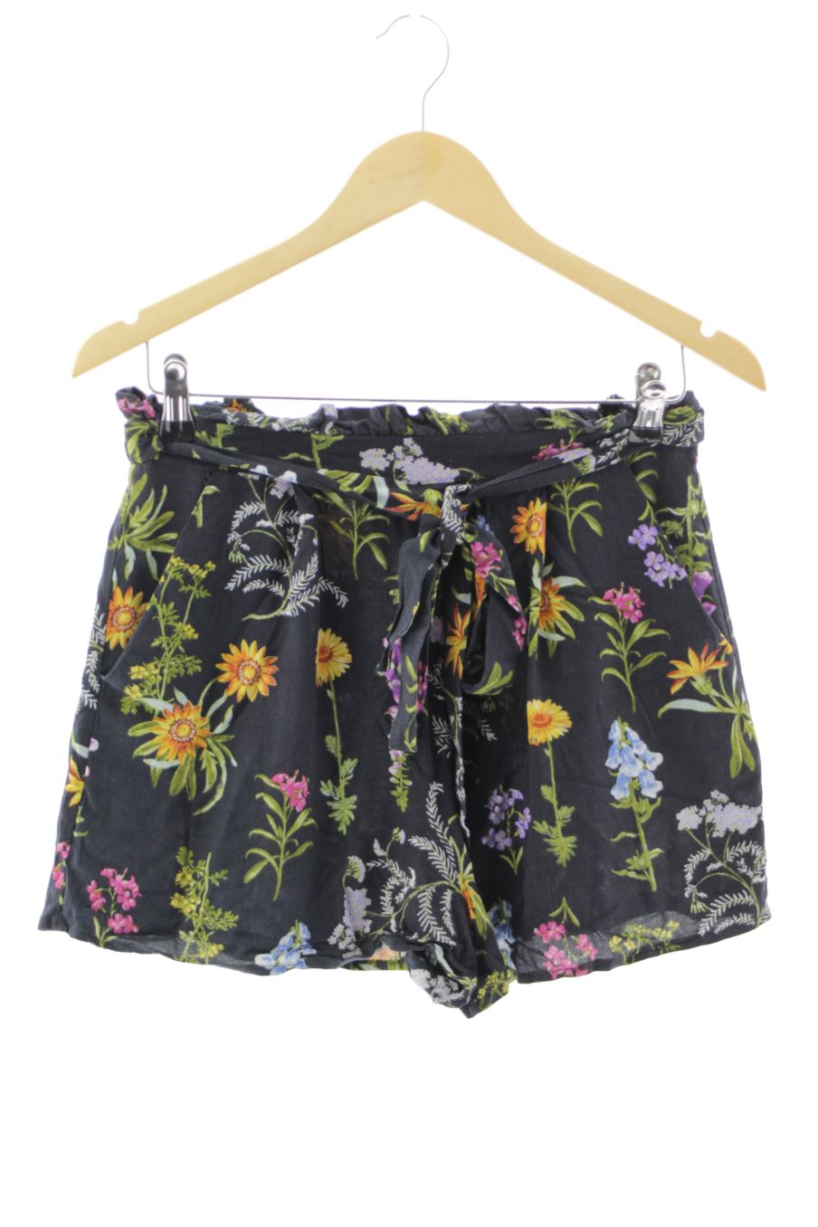 Shorts Stradivarius de la taille M, de couleur fleurs