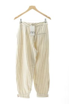 Pantalón XS Zara