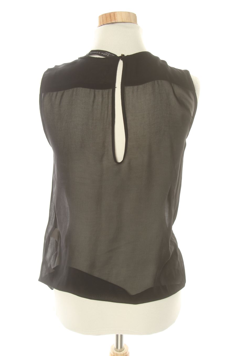 Top de Zara de la talla XS, de color negro