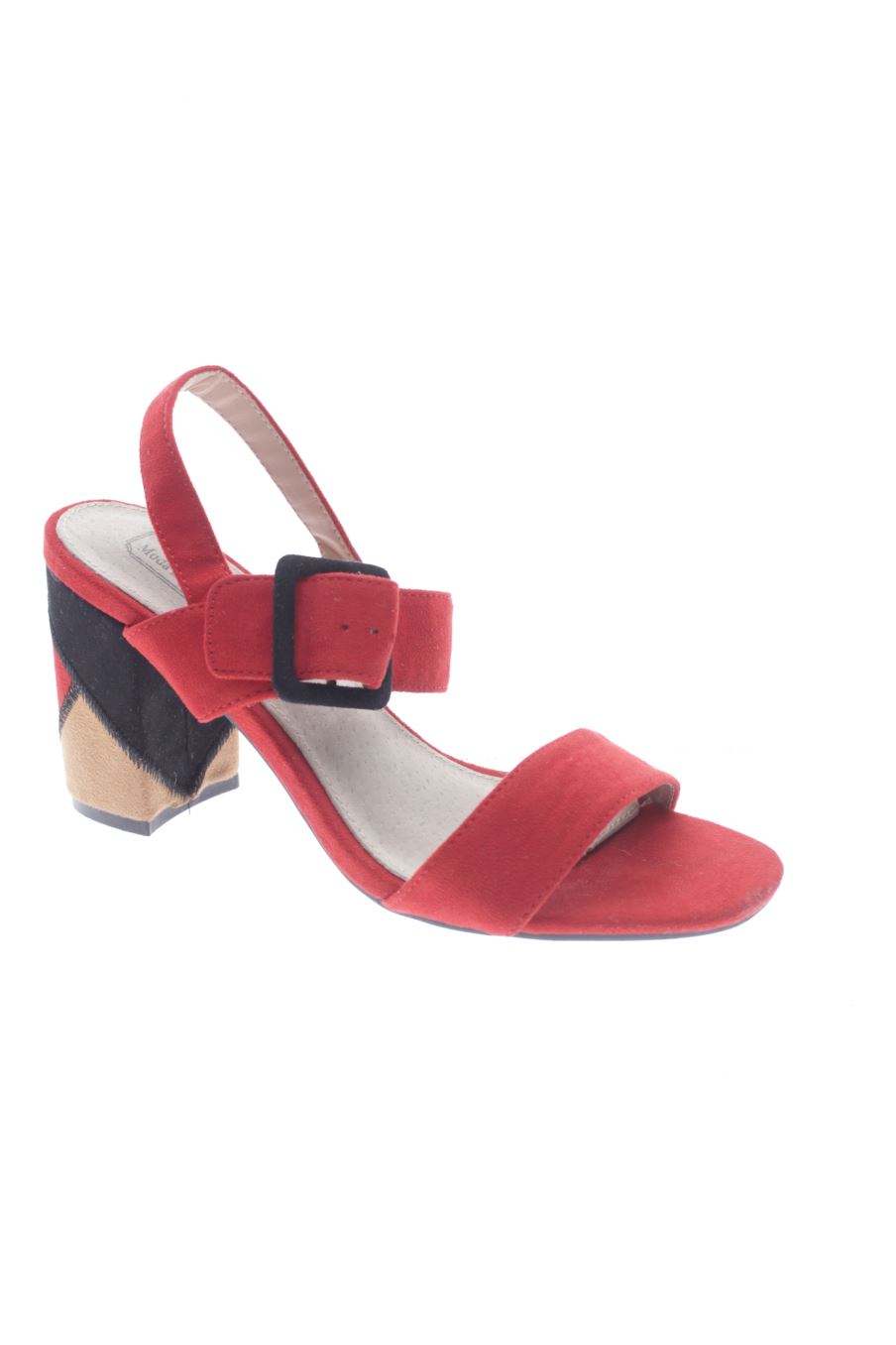 Sandales à talons de H&D de la taille 38, de couleur rouge de