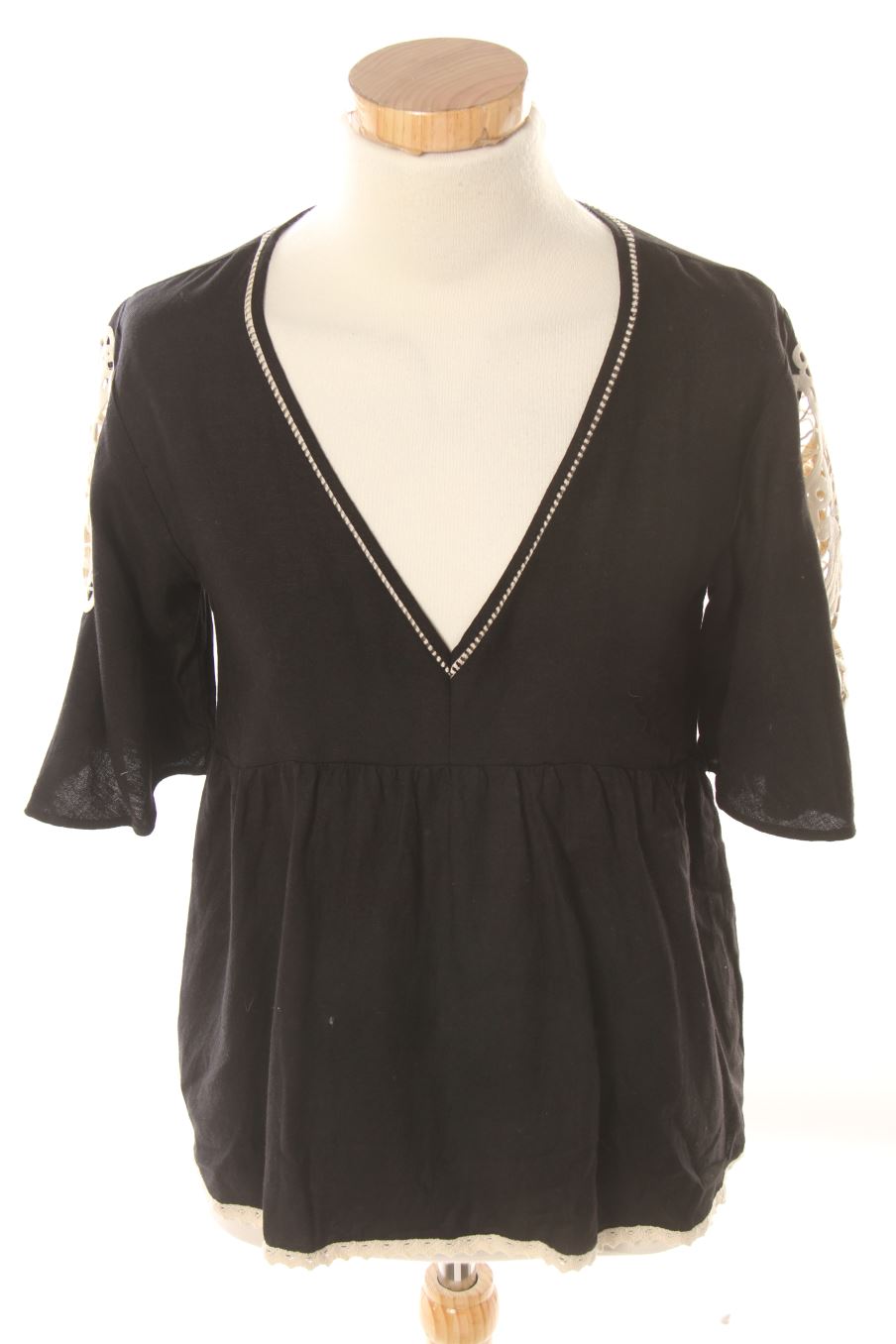 Blusa de manga corta de Zara de la talla S, de color negro
