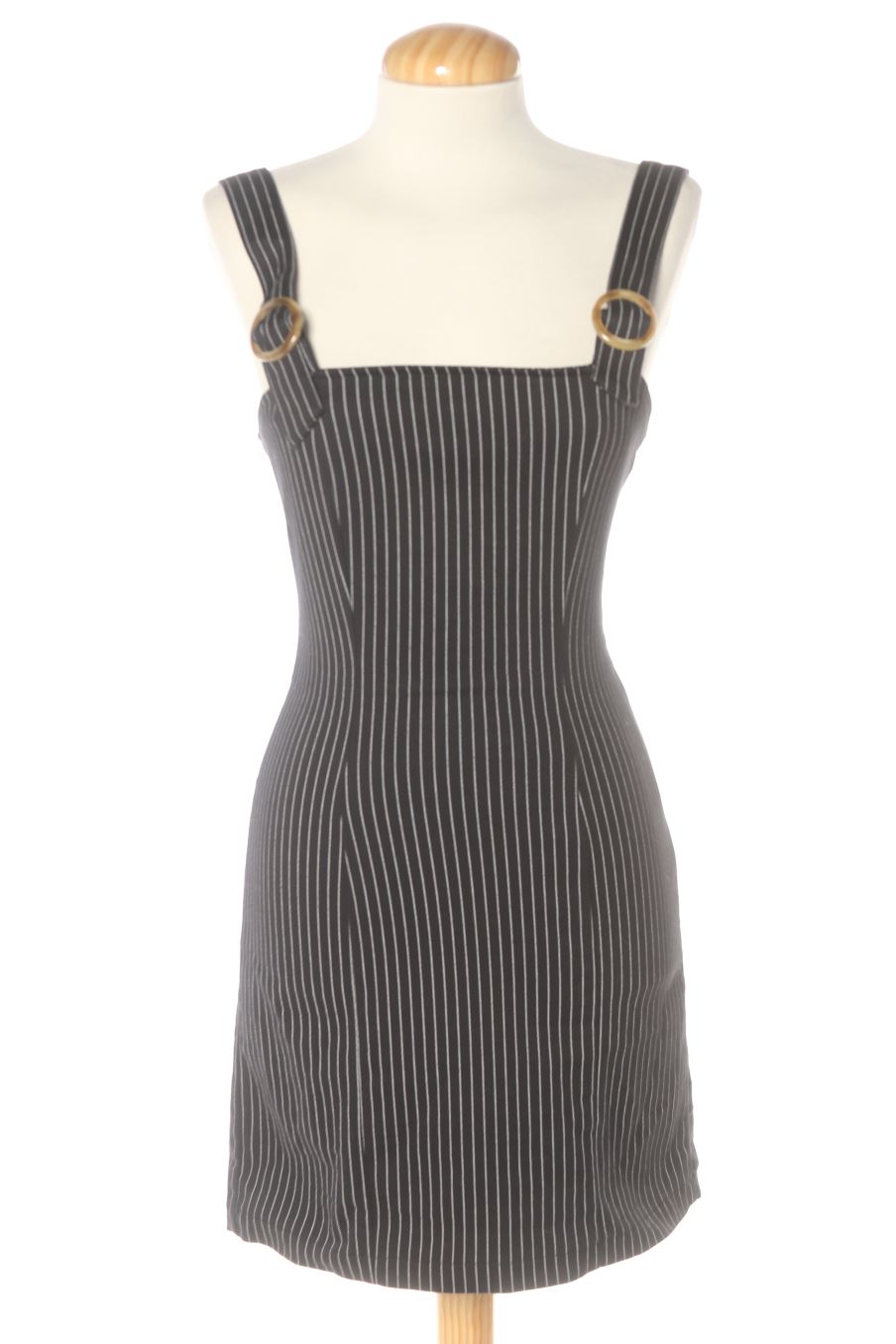 Vestido casual de Bershka de la talla S, de color negro