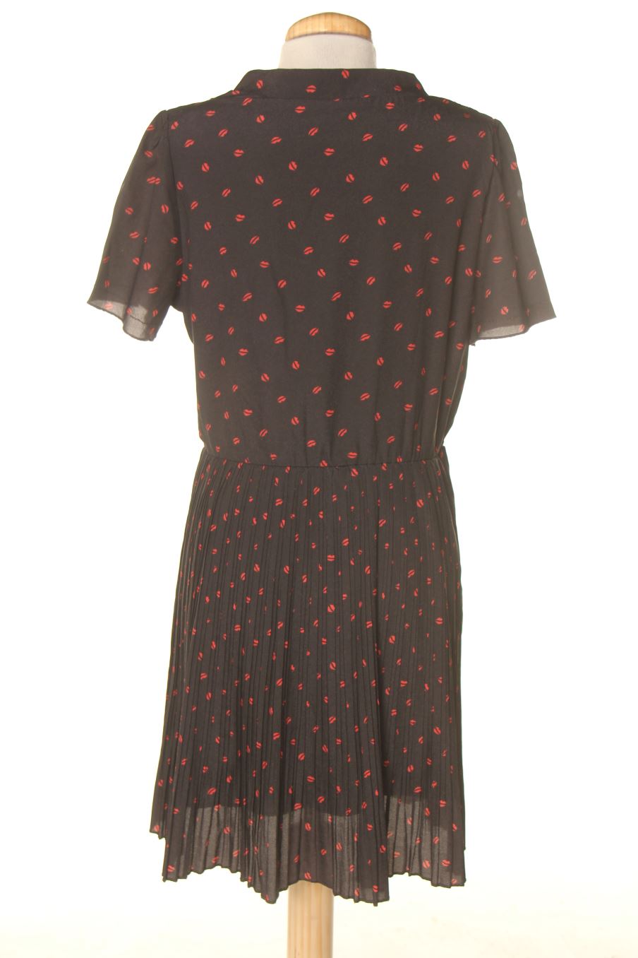 Robe casual kling de la taille M, de couleur noir