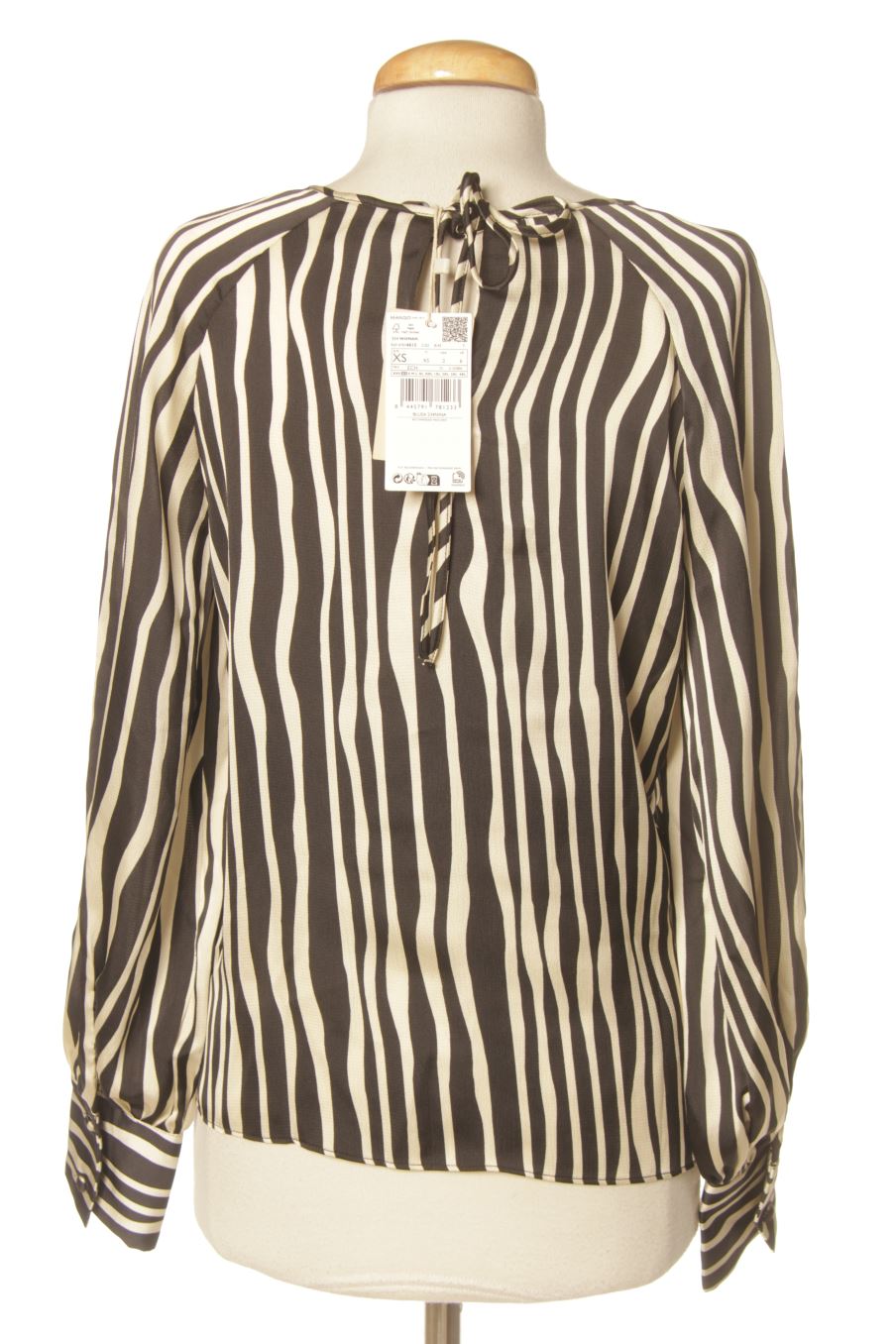 Blouse à manches longues Mango de la taille XS, de couleur rayures