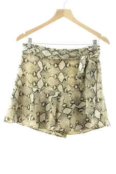 Pantalón corto S Zara, foto 1 de 2