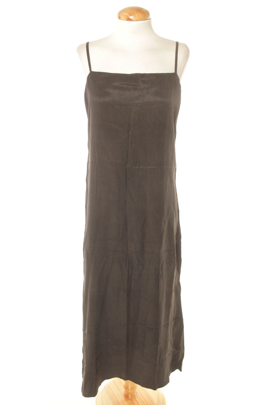 Robe casual Zara de la taille M, de couleur noir