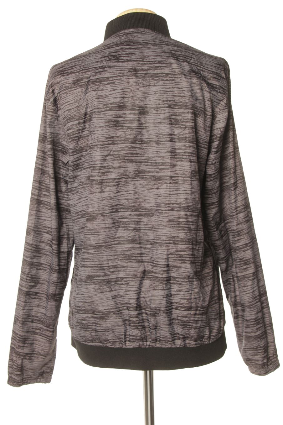 Sudadera de New balance de la talla M, de color gris
