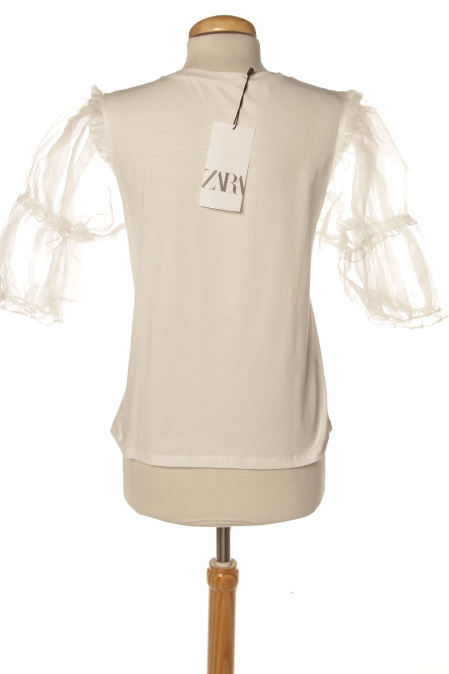T-shirt Zara de la taille S, de couleur blanc