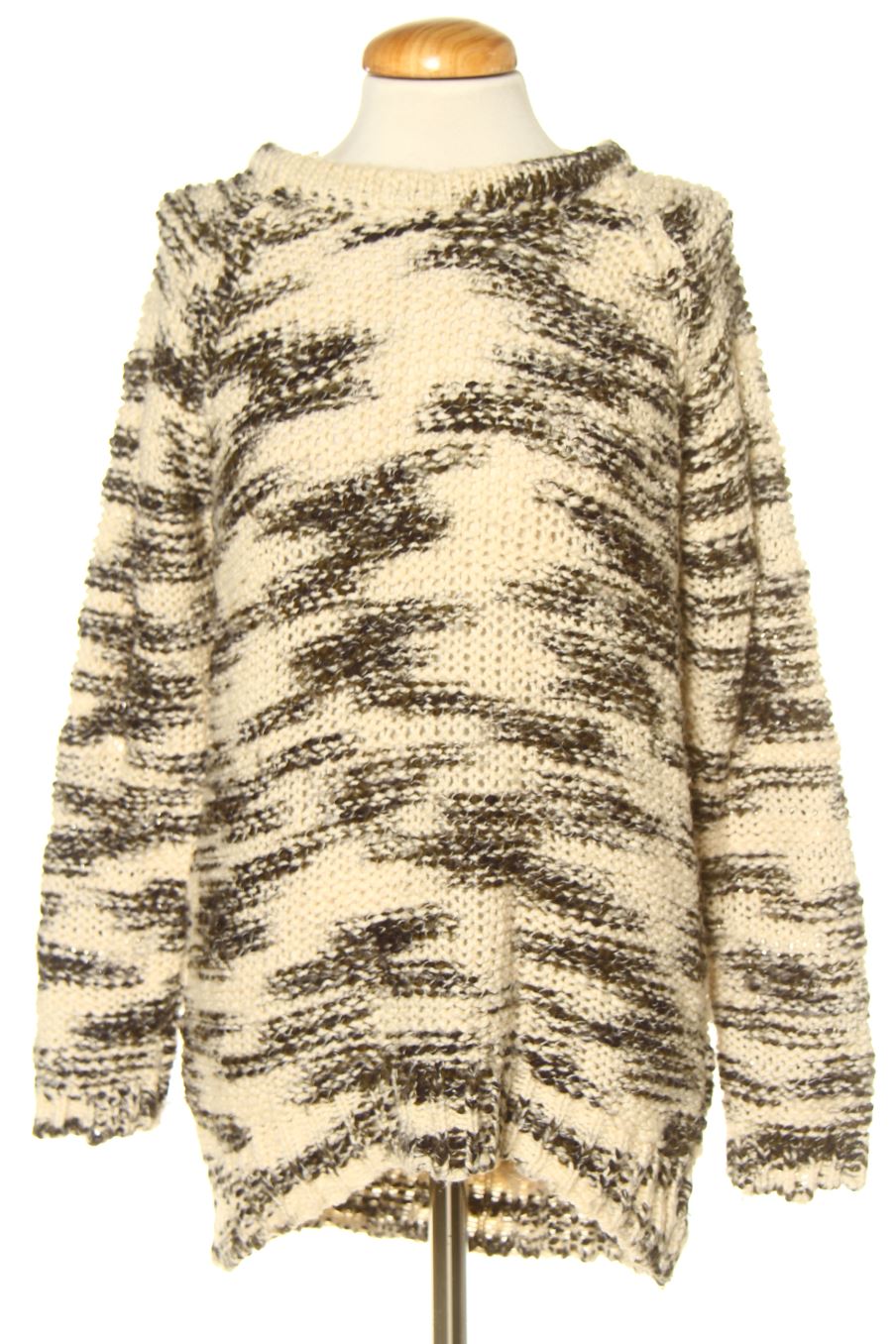 Pull Pull & Bear de la taille M, de couleur imprimés