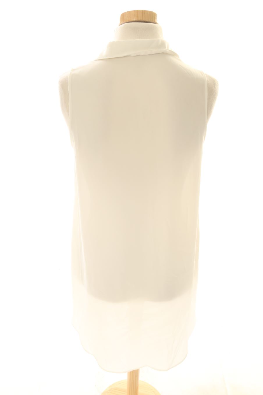 Camisa sin mangas de Zara de la talla S, de color blanco