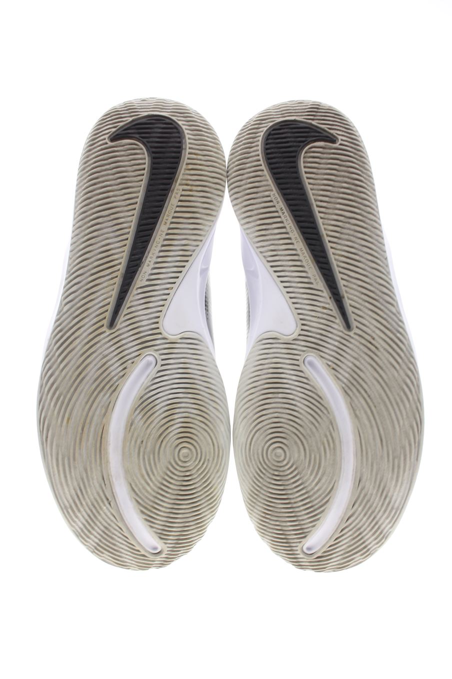 Deportivos de Nike de la talla 37, de color gris de