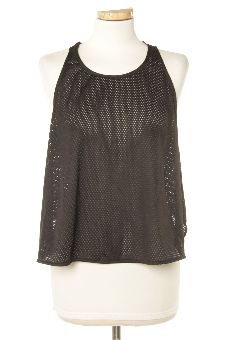 Top sport Bershka de la taille M, de couleur noir