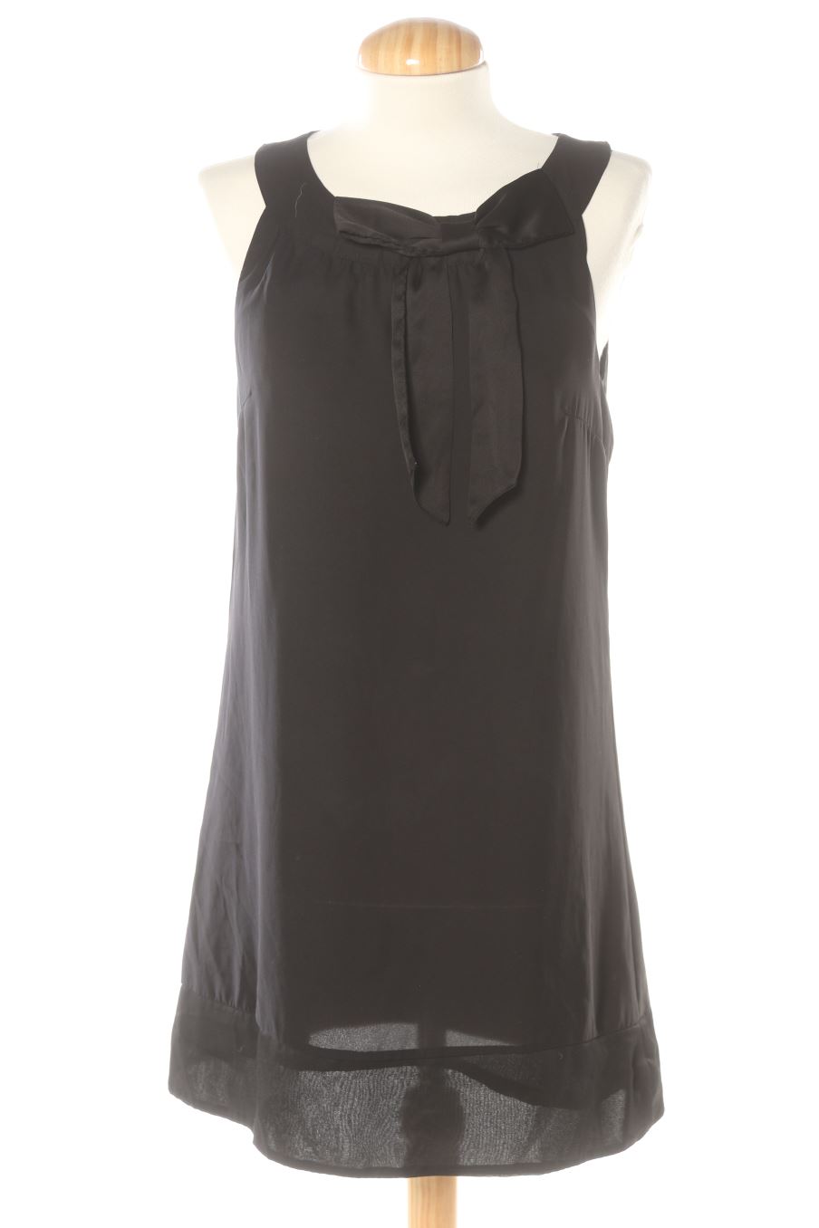 Vestido casual de H&M de la talla 36, de color negro