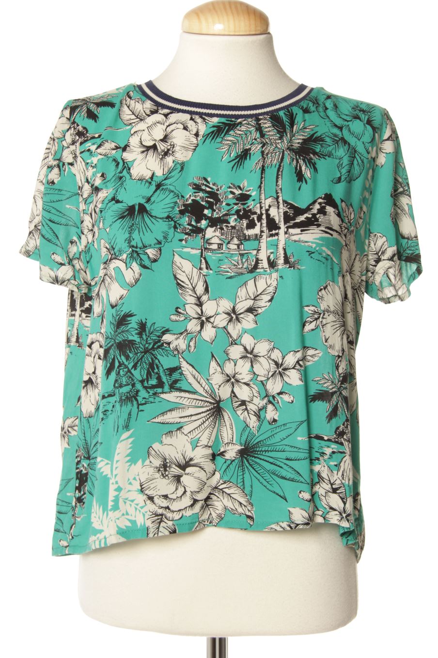 Blusa de manga corta de Stradivarius de la talla L, de color estampado