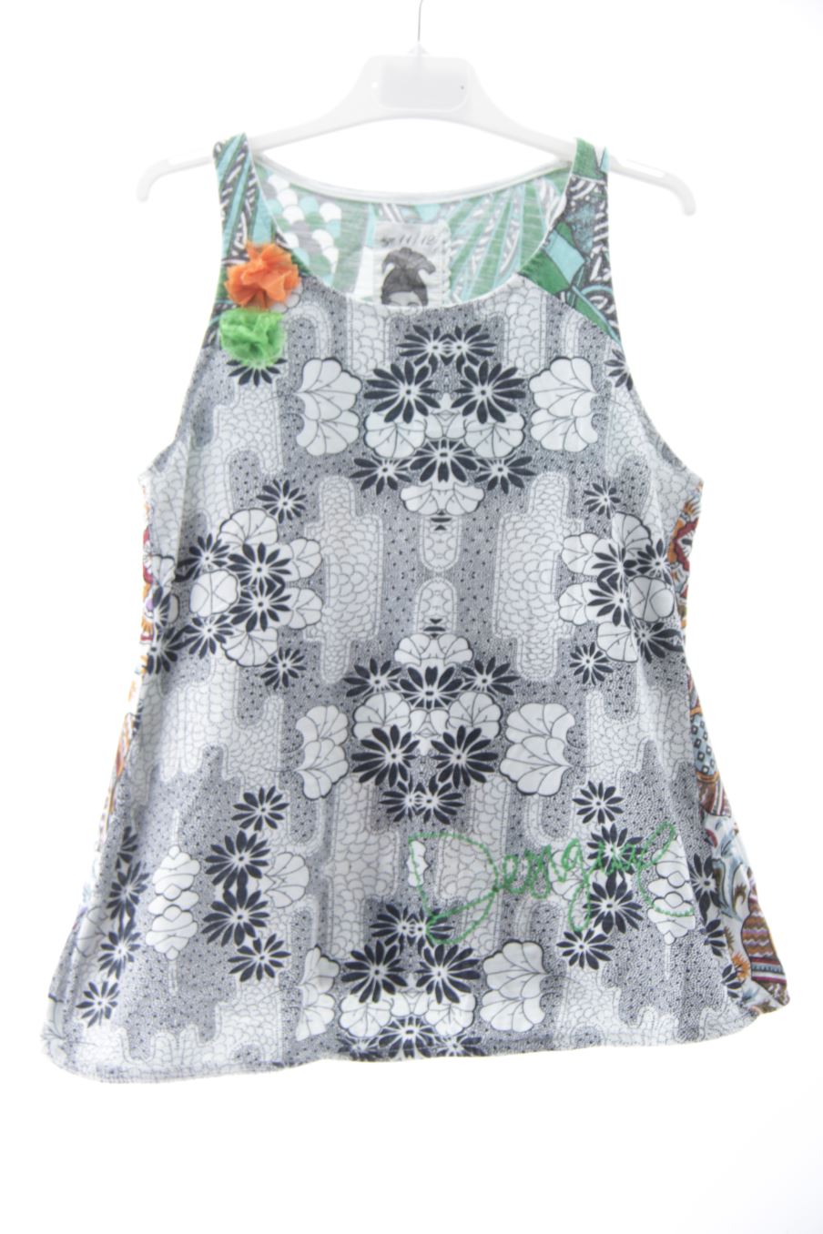 Camiseta sin mangas de Desigual de la talla 11 años de segunda mano
