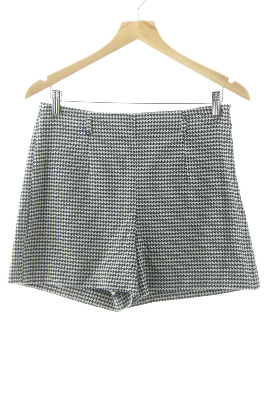 Pantaloni corti de Zara de la talla M, de color stampato