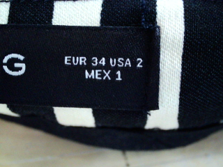 Pantalon Mango de la taille 34, de couleur rayures