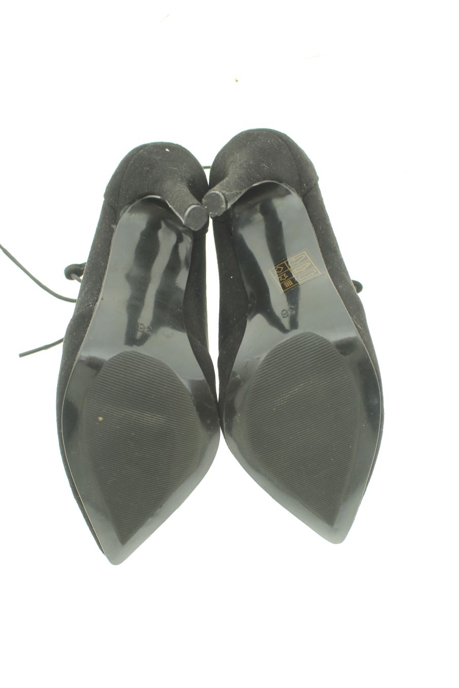Sandalias tacon de Vices. de la talla 38, de color negro de