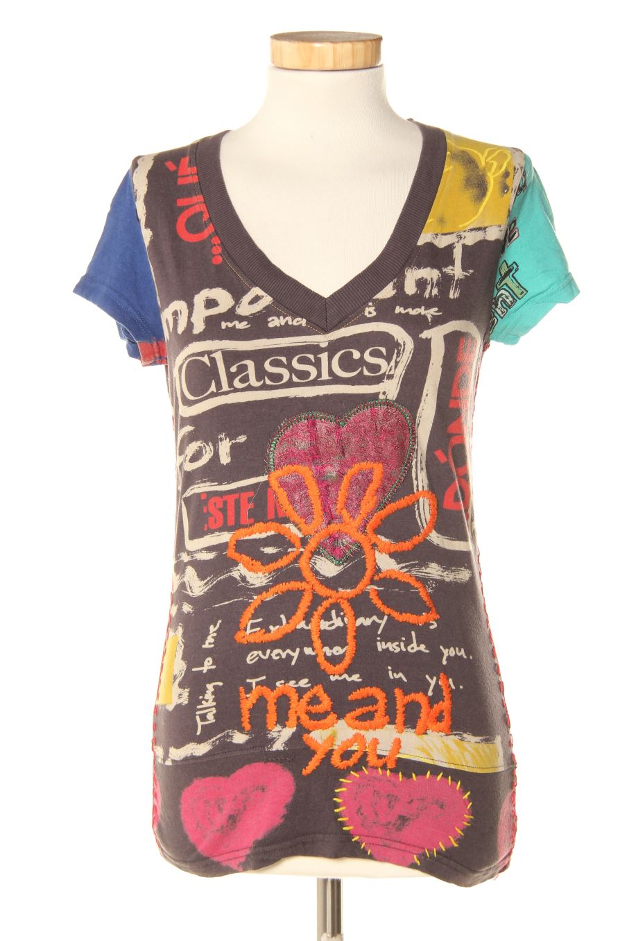 T-shirt Desigual de la taille L, de couleur imprimés