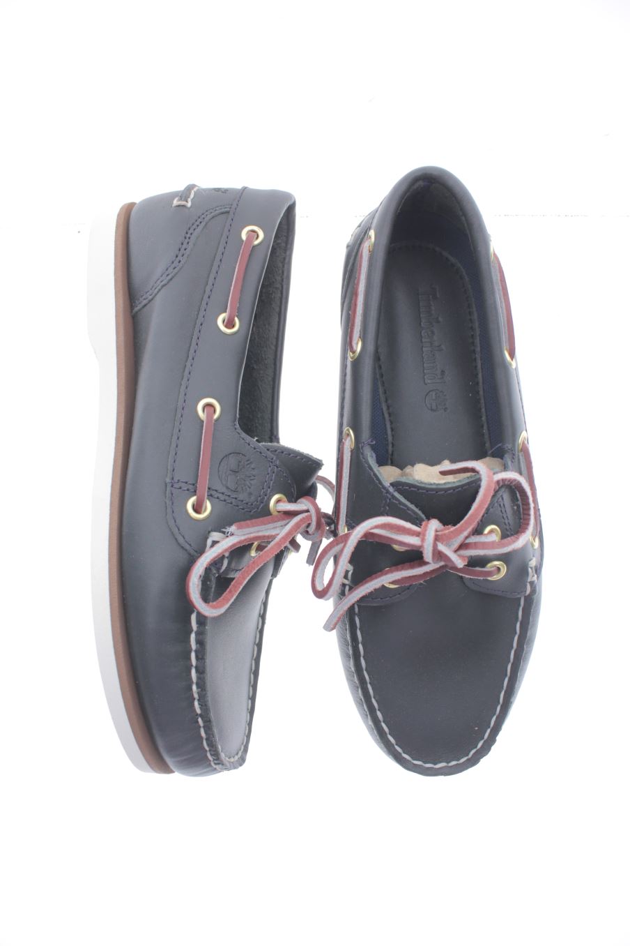 Mocassins TIMBERLAND de la taille 37 avec une étiquette