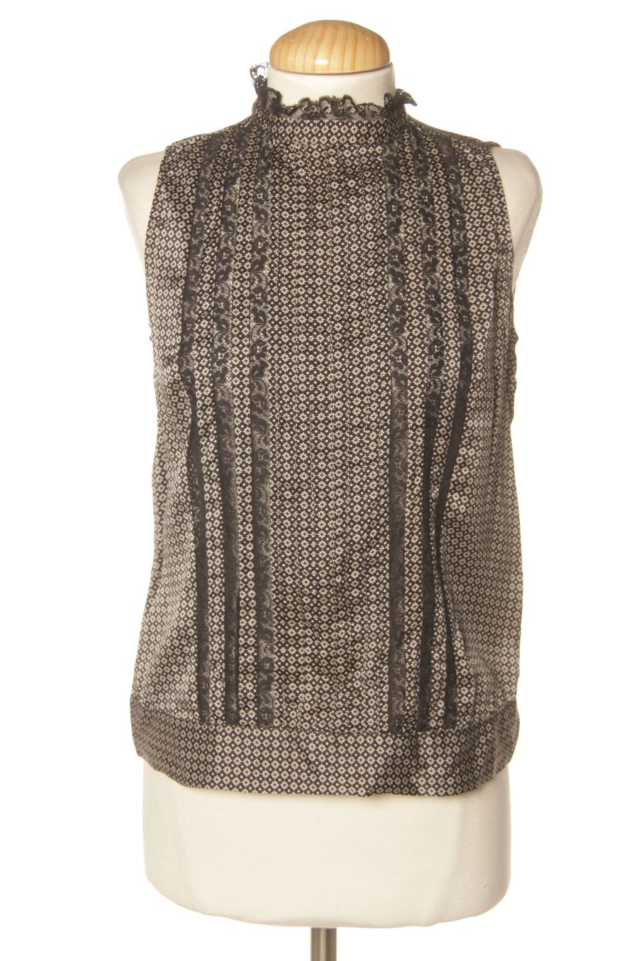 Top de Zara de la talla S, de color estampado de seda