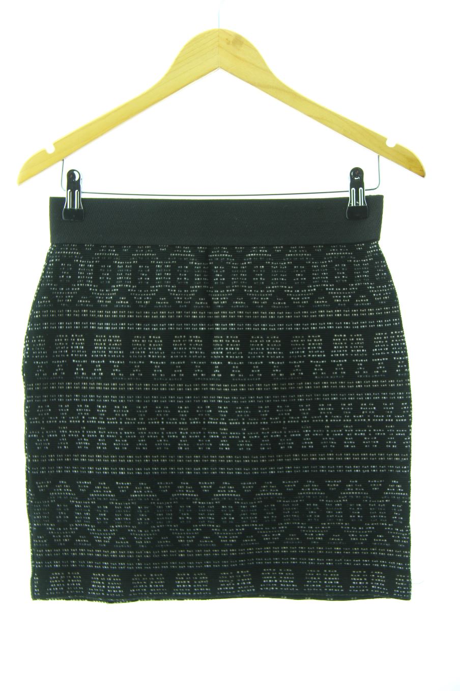 Jupe Camaieu de la taille M, de couleur noir