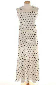 Einfaches Kleid S Sfera, Foto 1 von 2