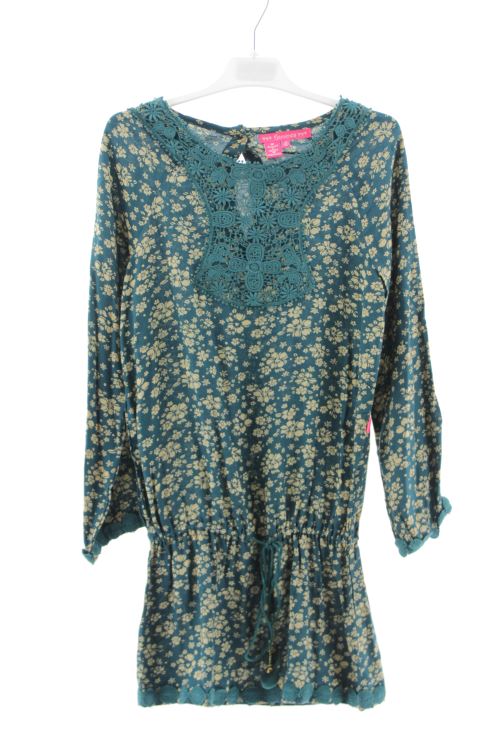 Aufwändiges Kleid