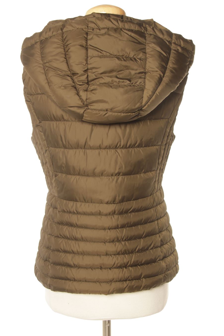 Chaleco de abrigo de Zara de la talla M, de color verde