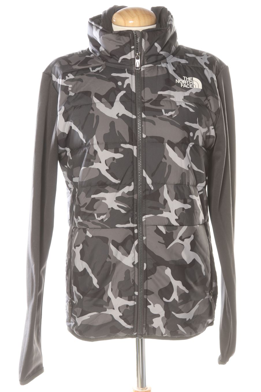 Cazadora de The north face de la talla XL, de color estampado