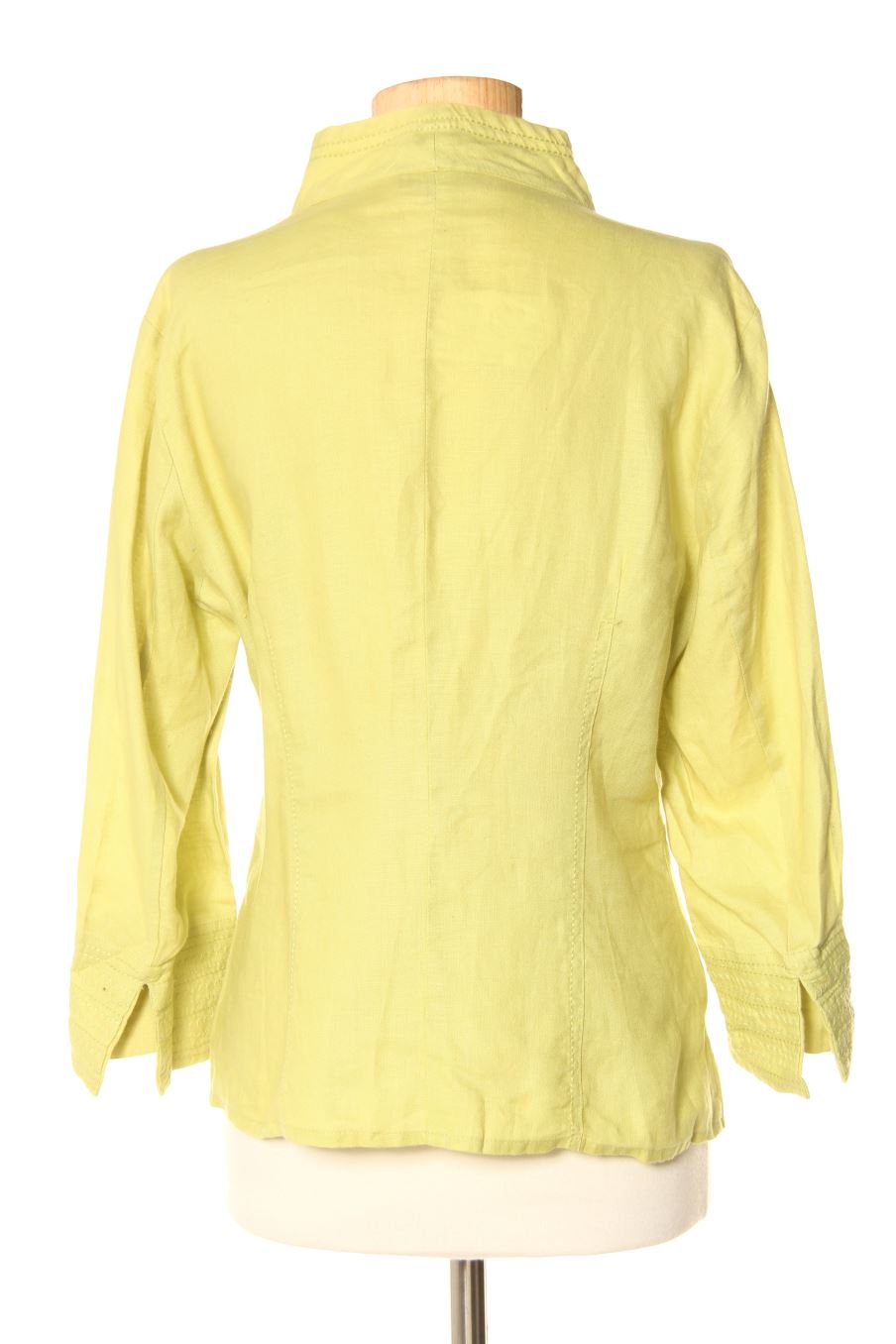 Camisa de Adolfo Dominguez de la talla 40, de color verde