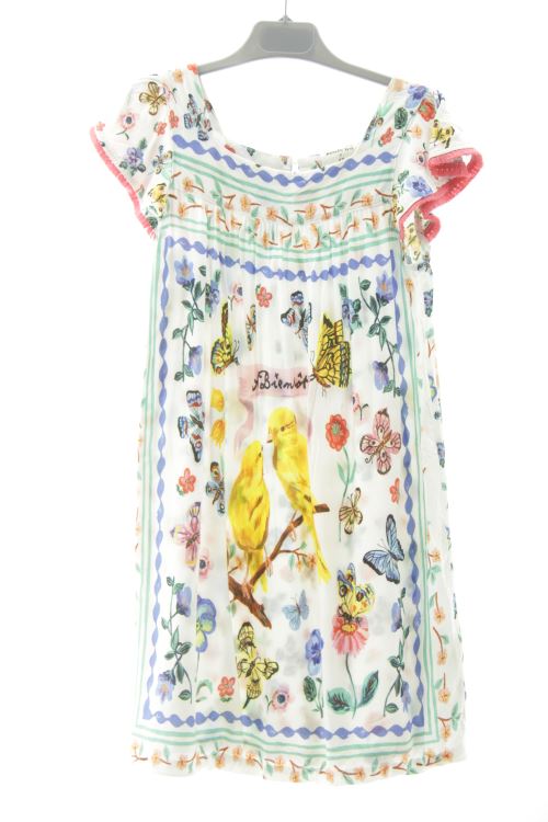 Aufwändiges Kleid