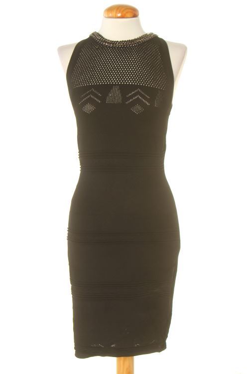 Aufwändiges Kleid
