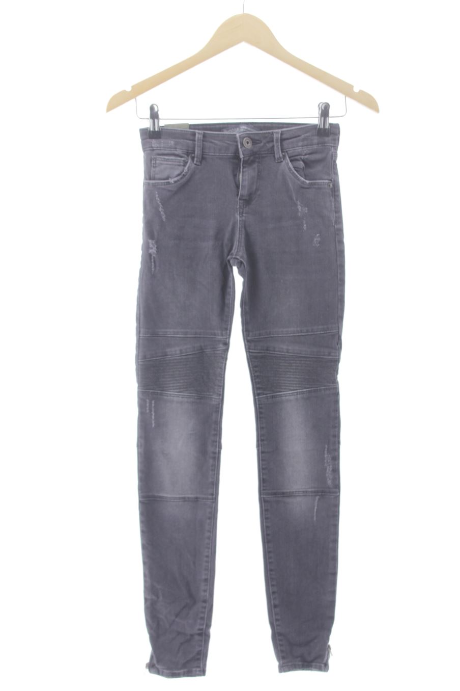 Jeans de Bershka de la talla 32, de color grigio