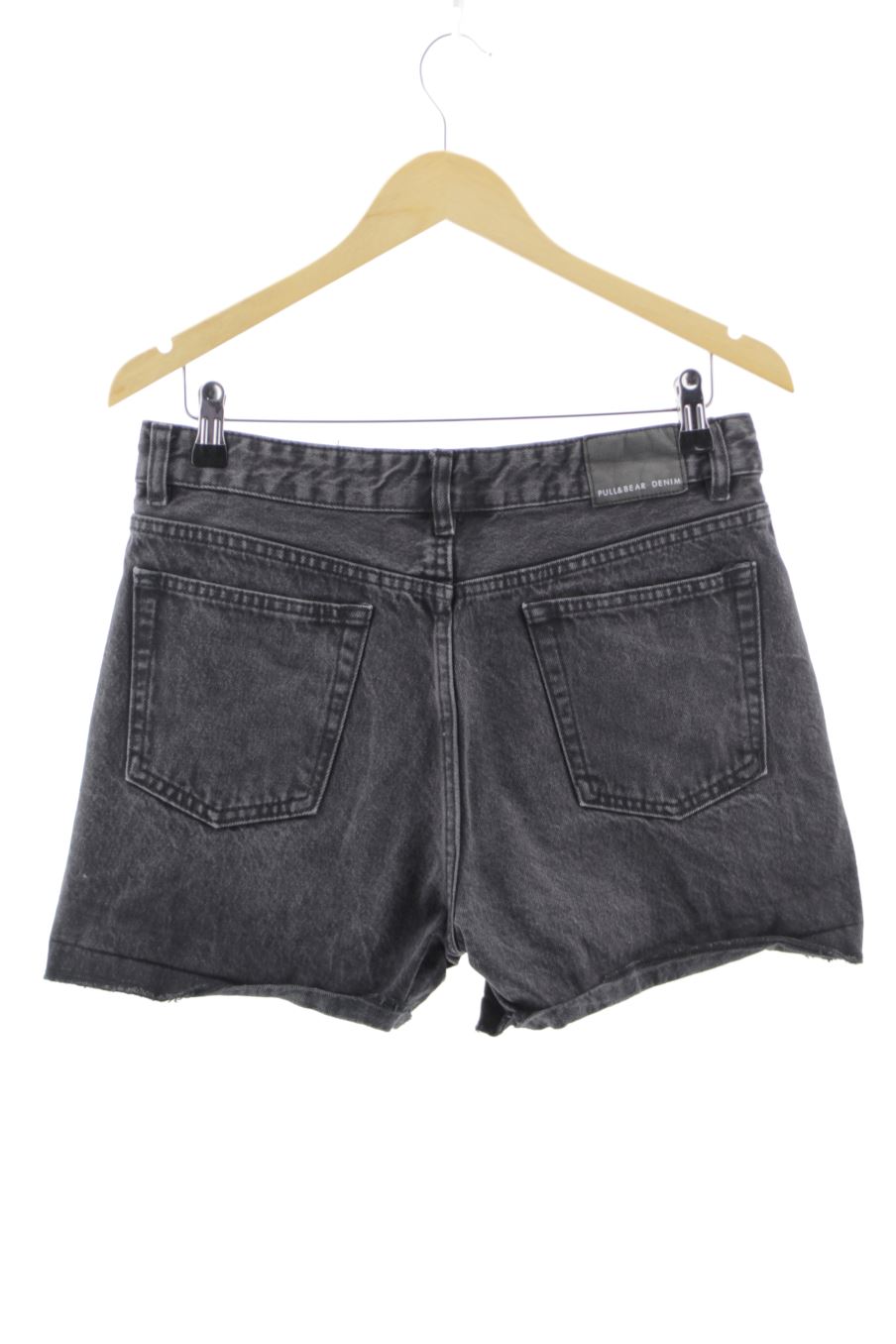 Shorts Pull & Bear de la taille 40, de couleur noir de denim