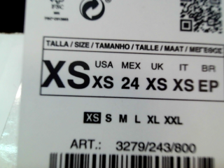 Pantalón de Zara de la talla XS, de color negro