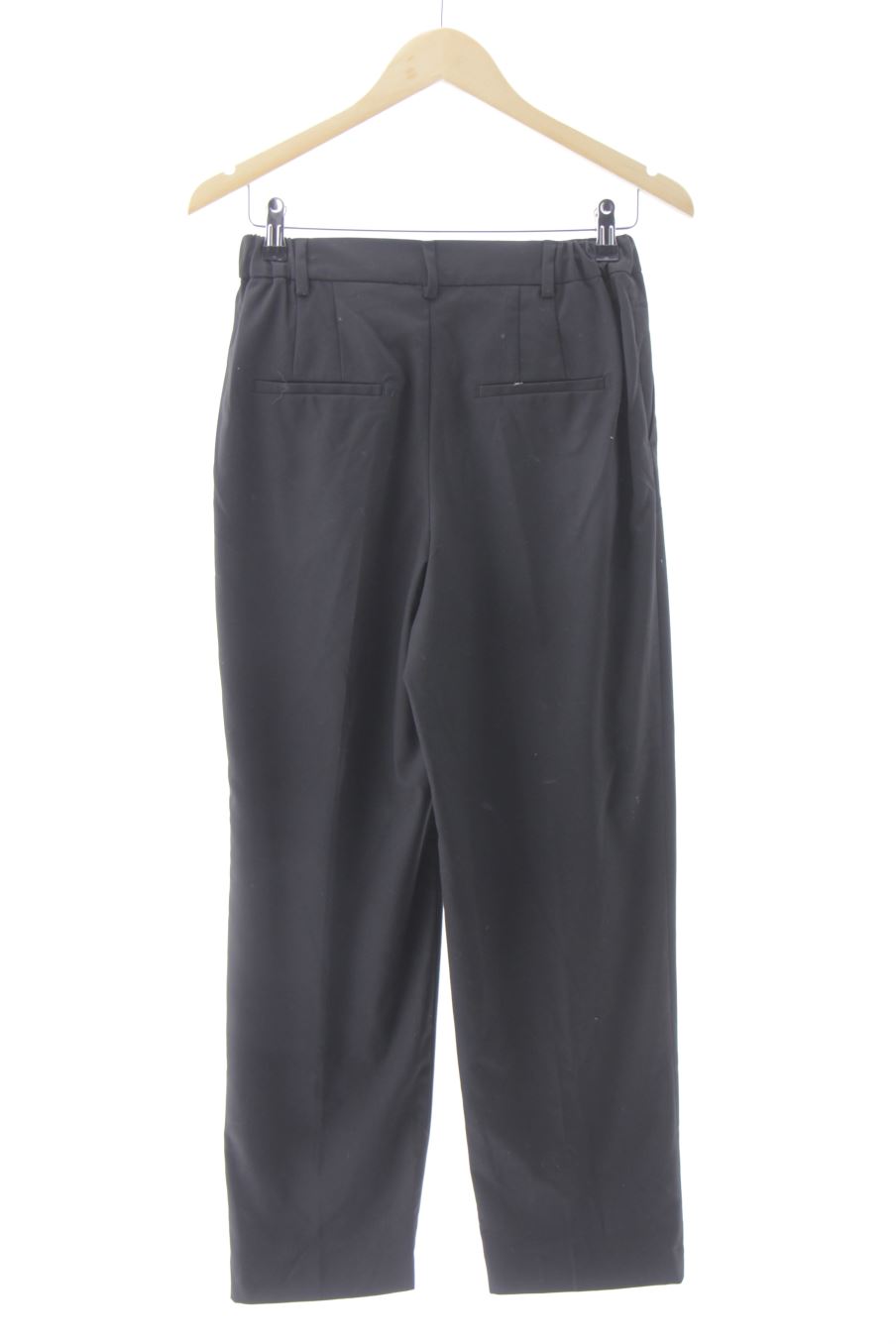 Pantalón de Zara de la talla XS, de color negro
