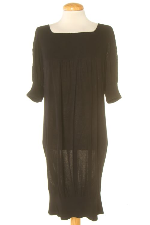 Einfaches Kleid