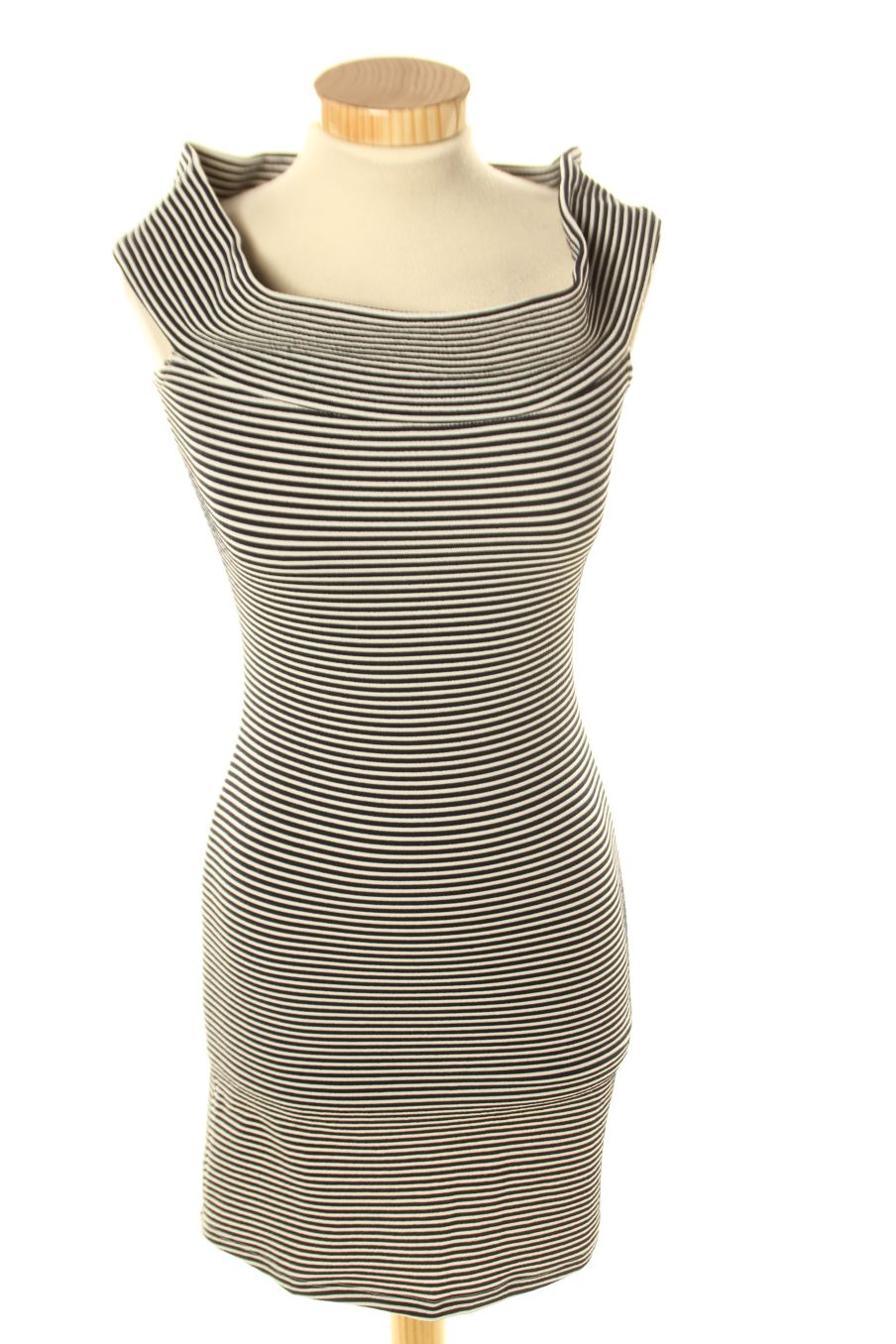 Robe casual Mango de la taille XS, de couleur rayures