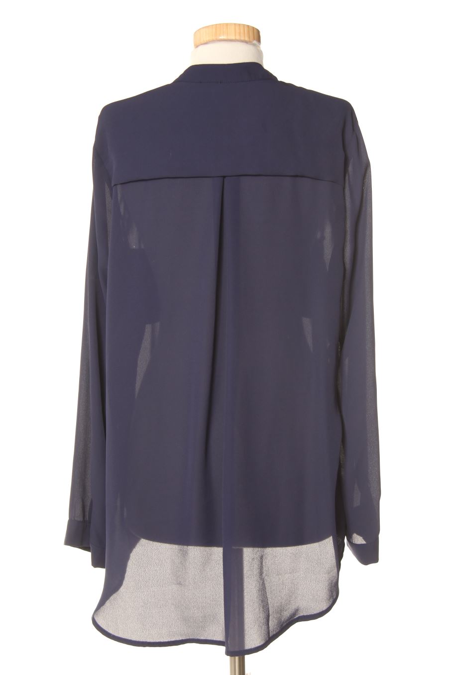 Camisa de Nuria Cobo de la talla XL, de color azul marino