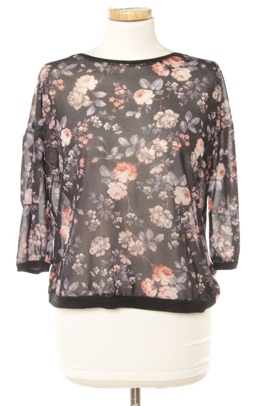 Blouse à manches longues Stradivarius de la taille M, de couleur fleurs