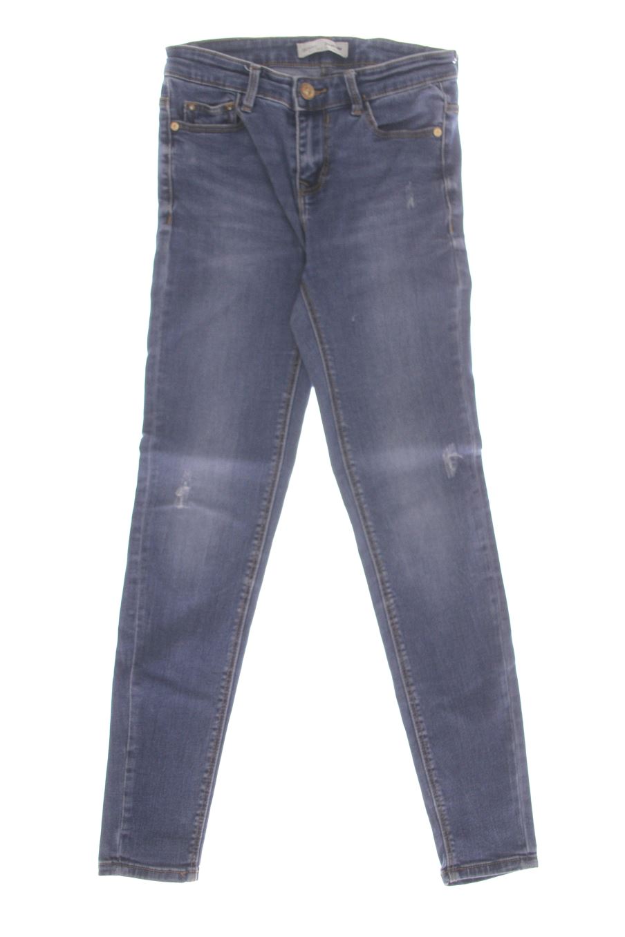 Vaquero de Stradivarius de la talla 34, de color azul de ropa vaquera