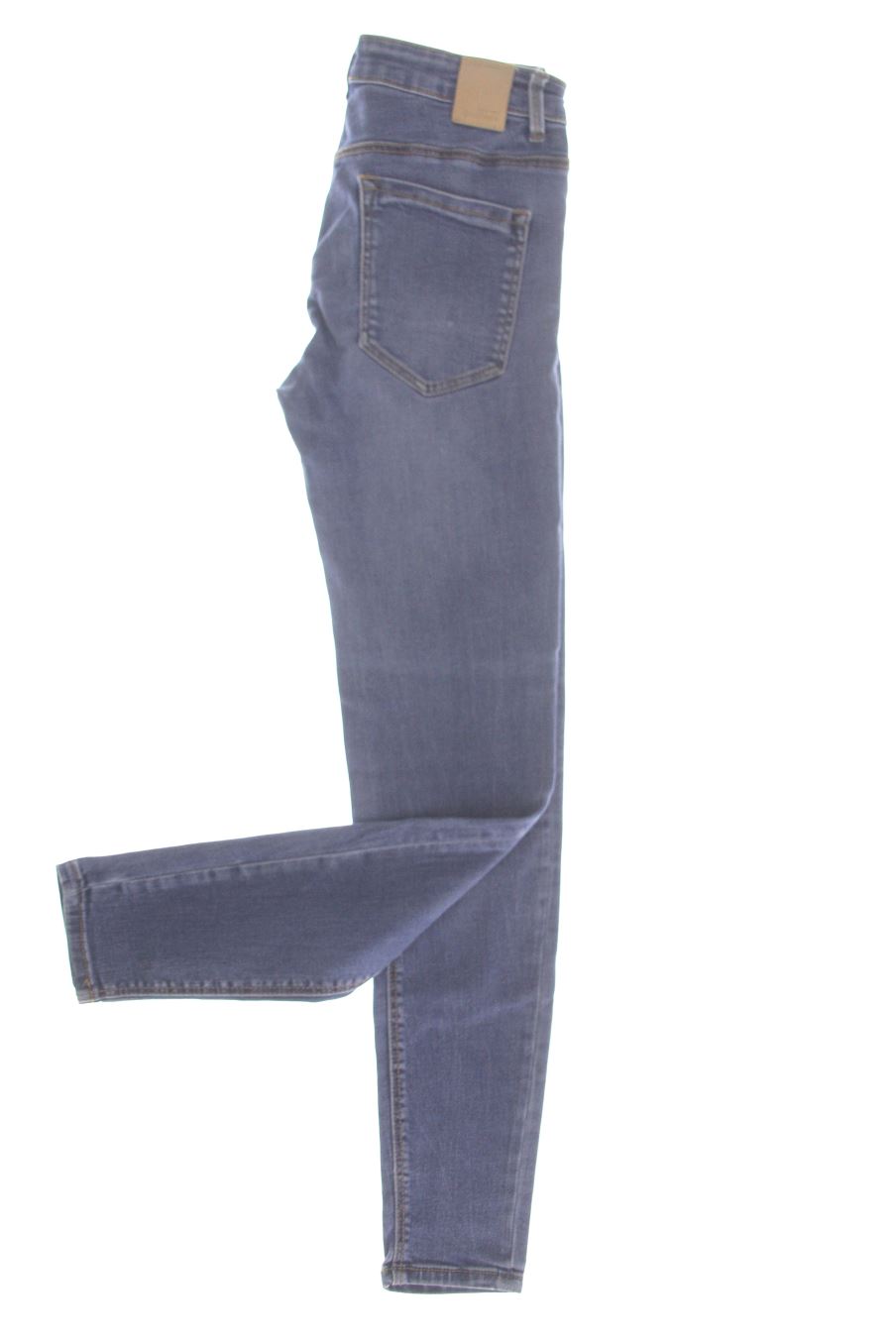 Vaquero de Stradivarius de la talla 34, de color azul de ropa vaquera
