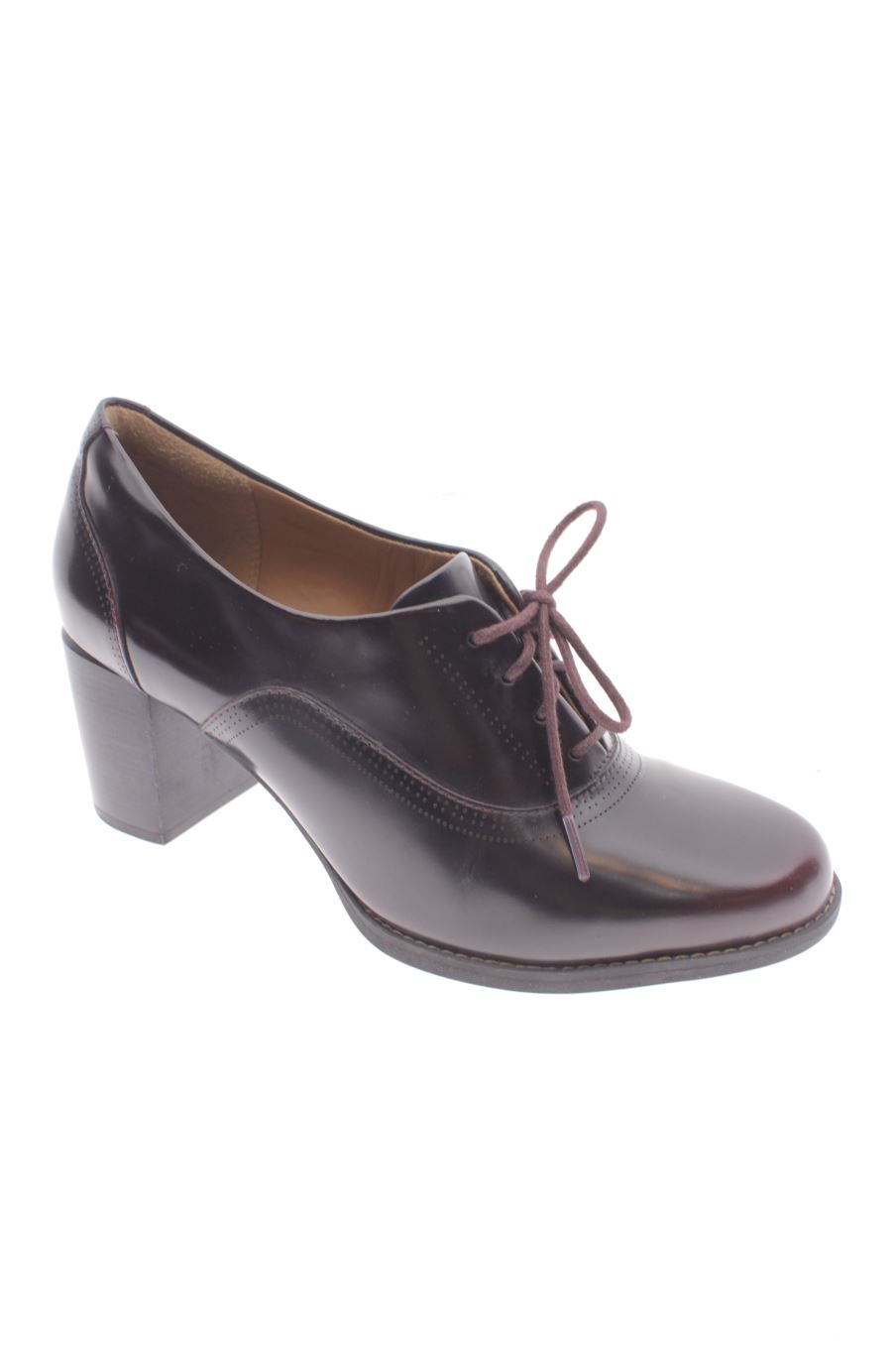 Zapatos de tacon de clarks de la talla 37, de color burdeos de