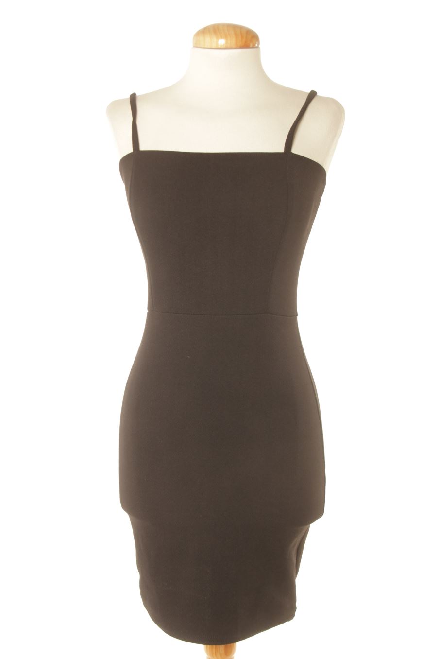 Robe casual Boohoo de la taille 36, de couleur noir