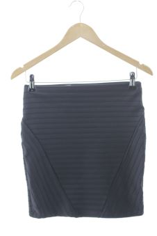 Jupe M Bershka, photo 1 sur 2
