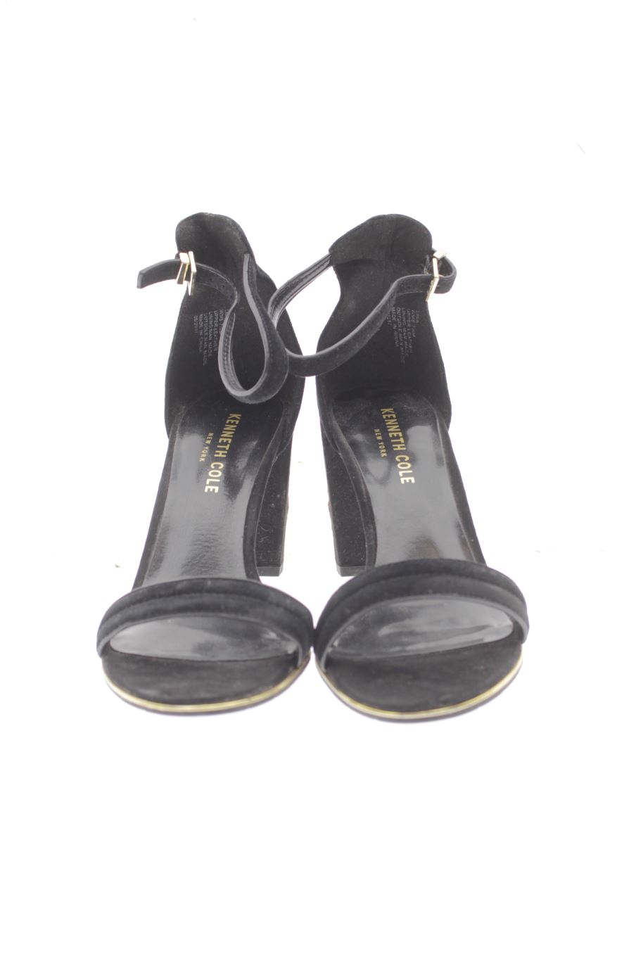 Sandalias tacon de kenneth cole de la talla 38, de color negro de