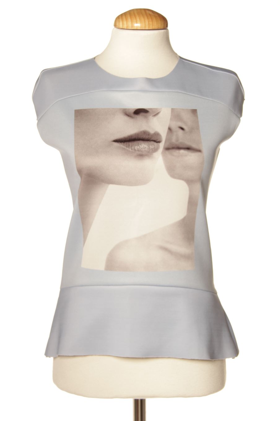 Blusa de manga corta de Zara de la talla S, de color azul