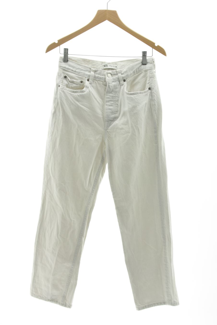 Jeans Zara de la taille 38, de couleur blanc de denim